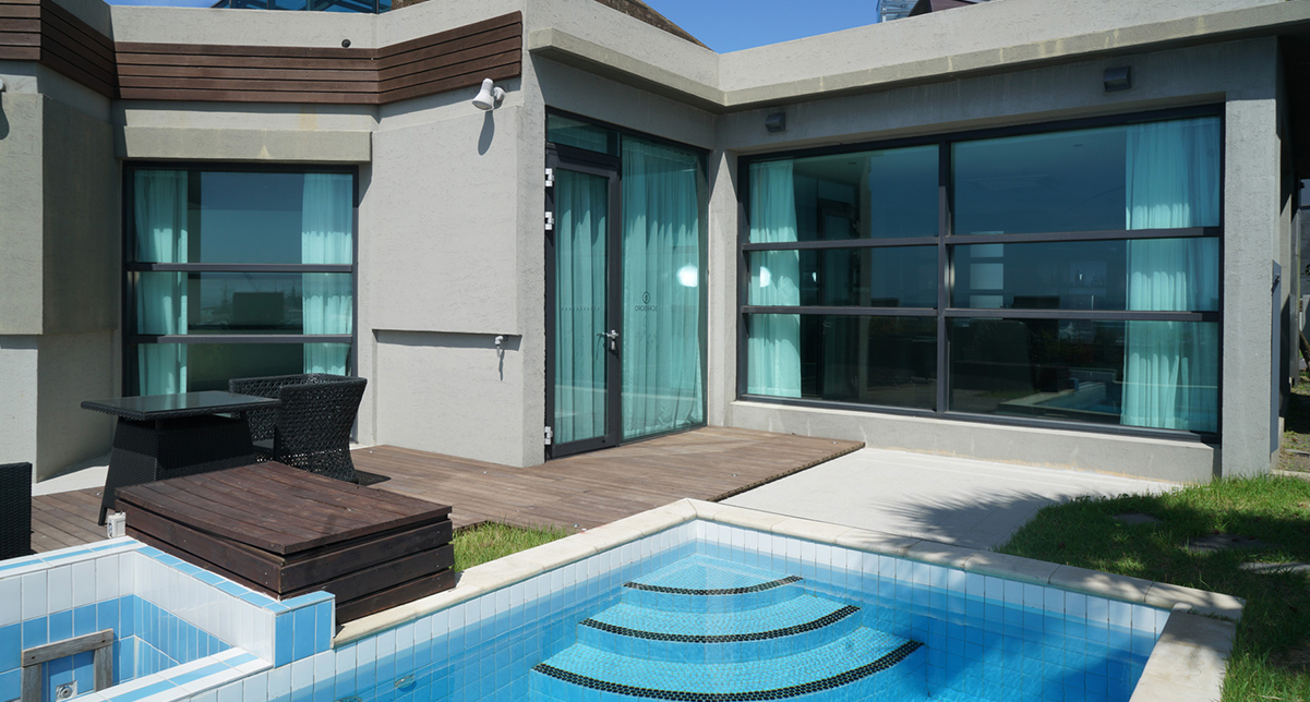 Bravo Pool Villa