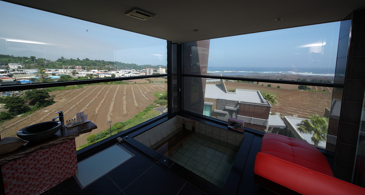 Premium Coner Suite